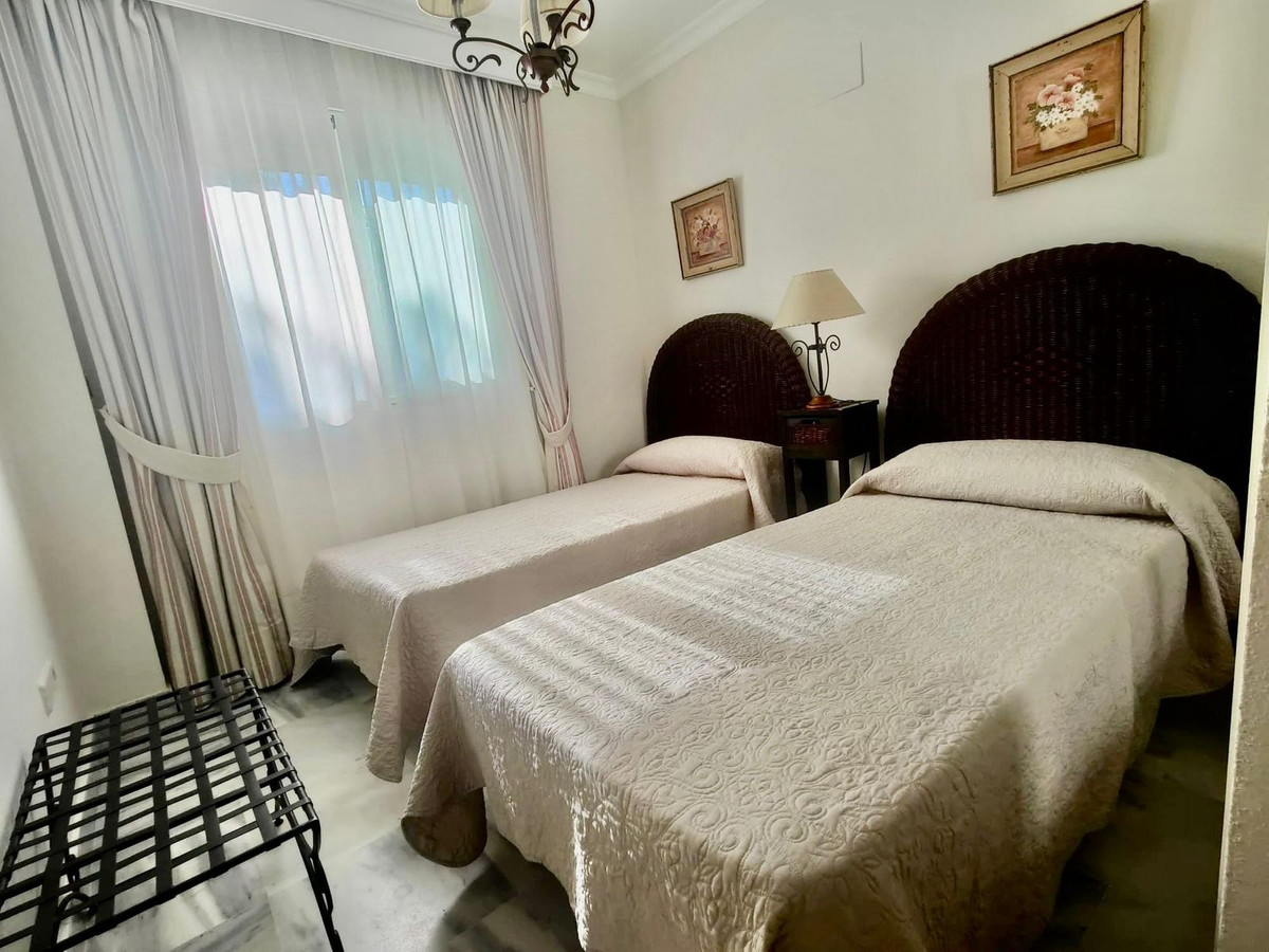 2 Bedroom Apartment for Sale in Marbella — 9