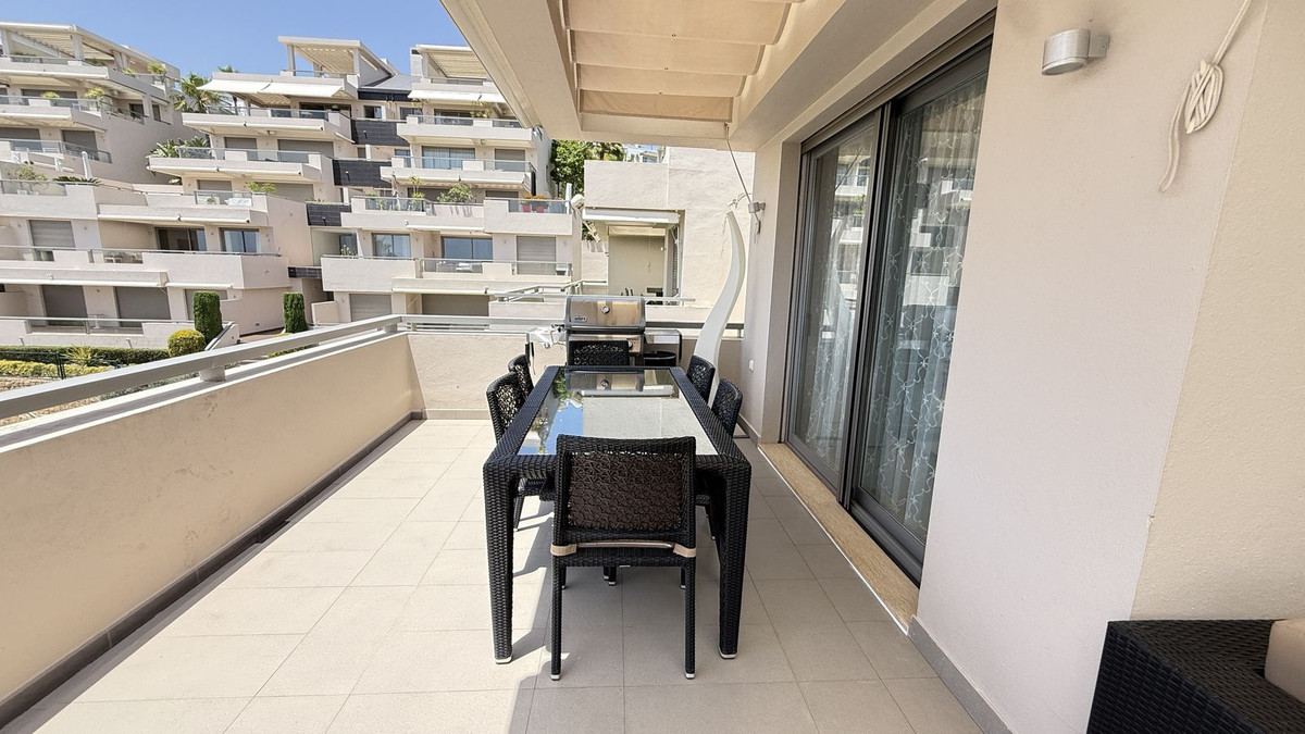 3 Bedroom Apartment for Sale in Benahavís — 3