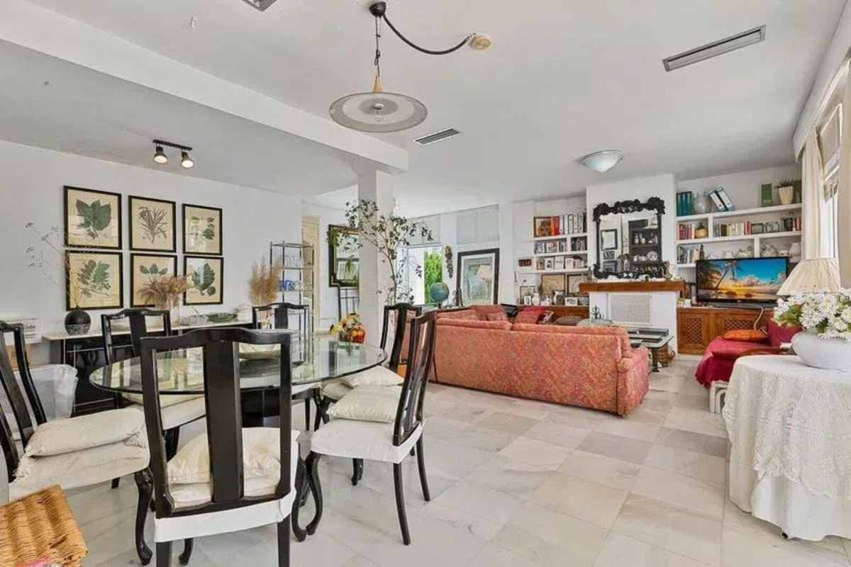 5 Bedroom Villa for Sale in Nueva Andalucía — 7