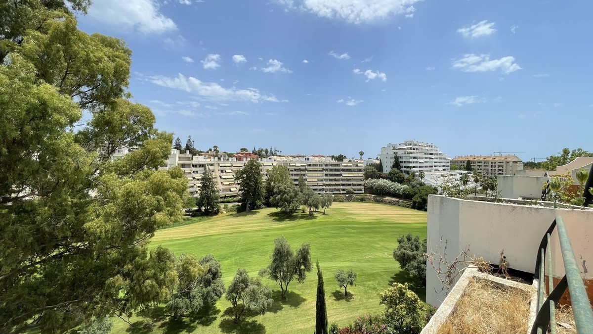 3 Bedroom Apartment for Sale in Guadalmina Alta