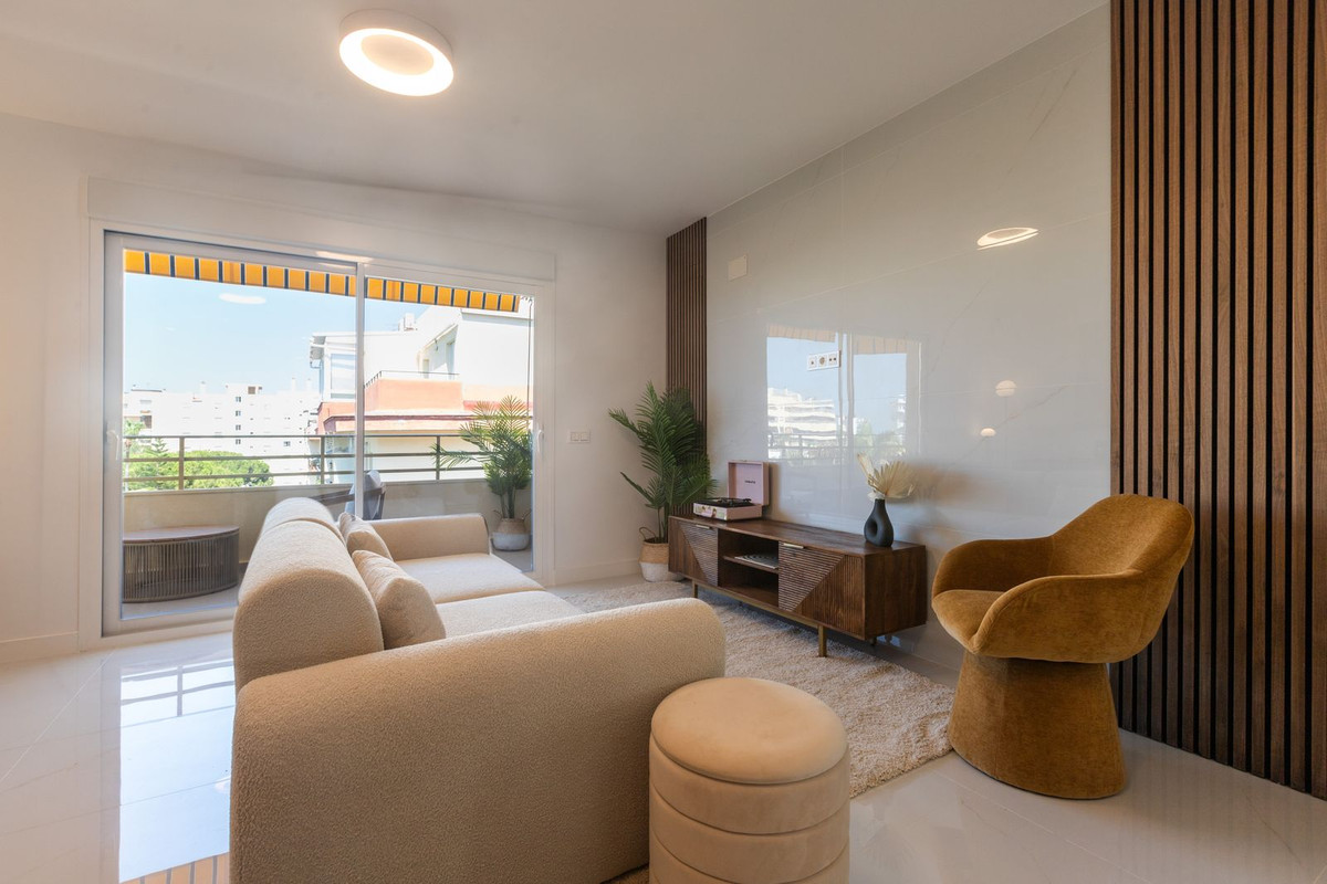 2 Bedroom Apartment for Sale in Marbella — 2