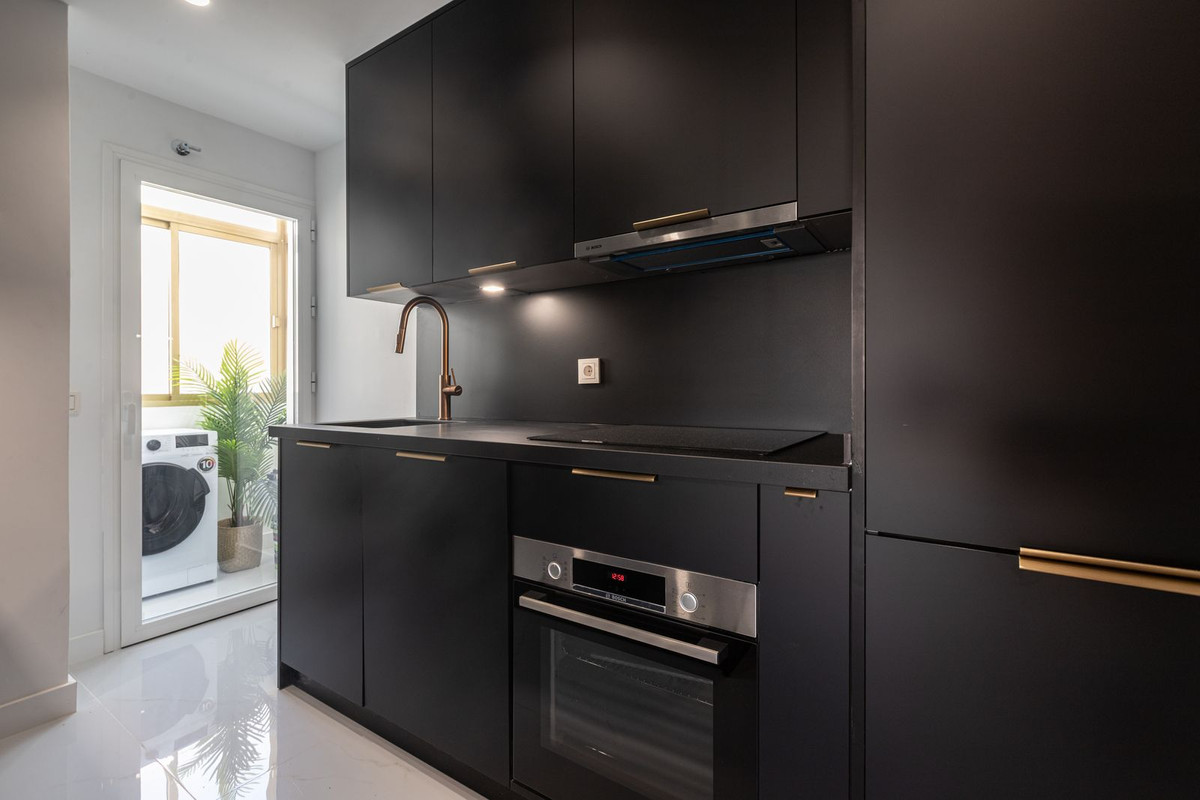 2 Bedroom Apartment for Sale in Marbella — 3