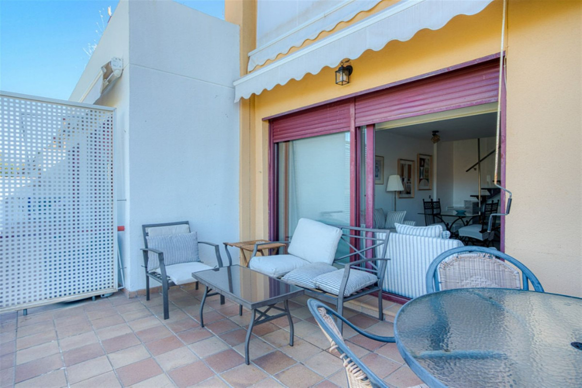 3 Bedroom Apartment for Sale in Benahavís — 4