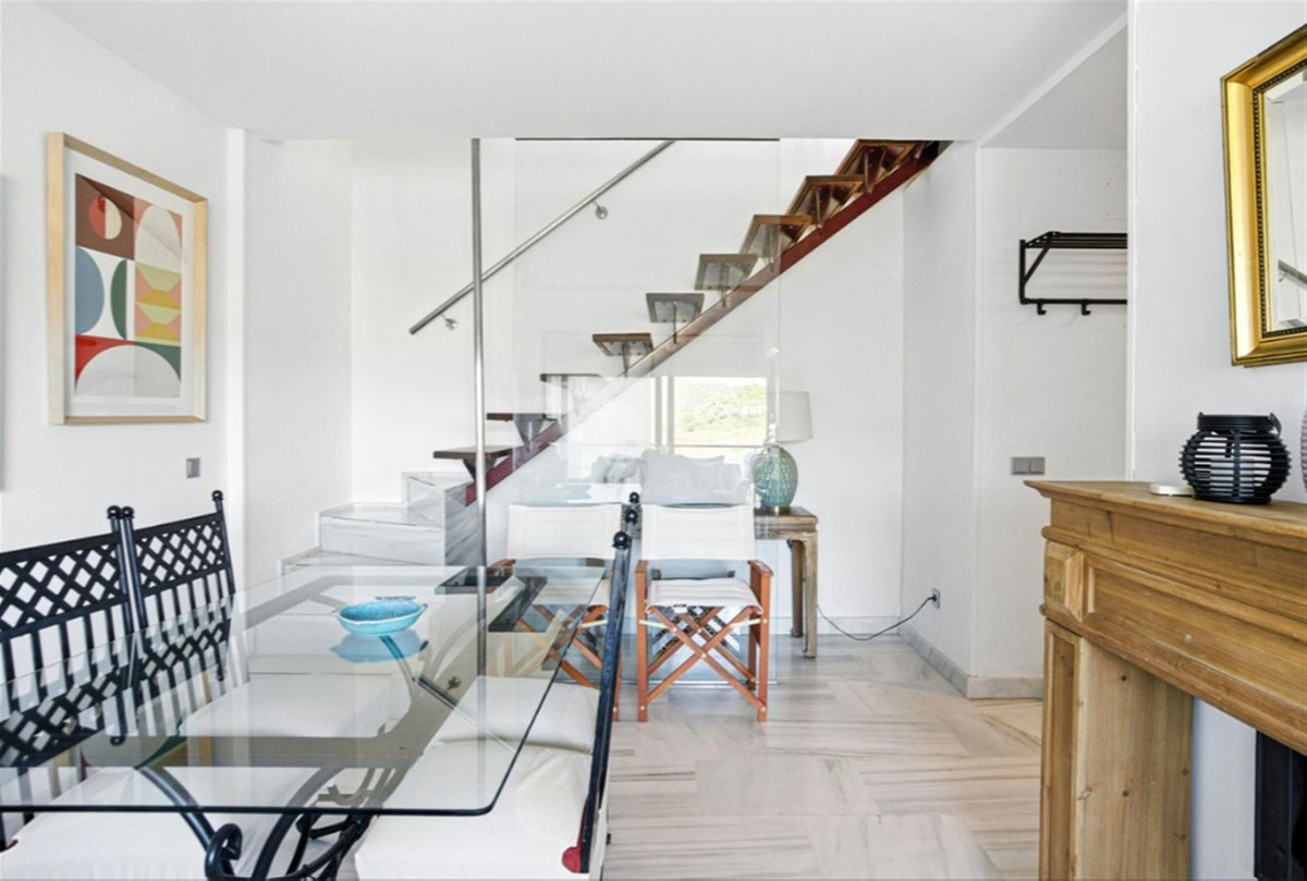 3 Bedroom Apartment for Sale in Benahavís — 7