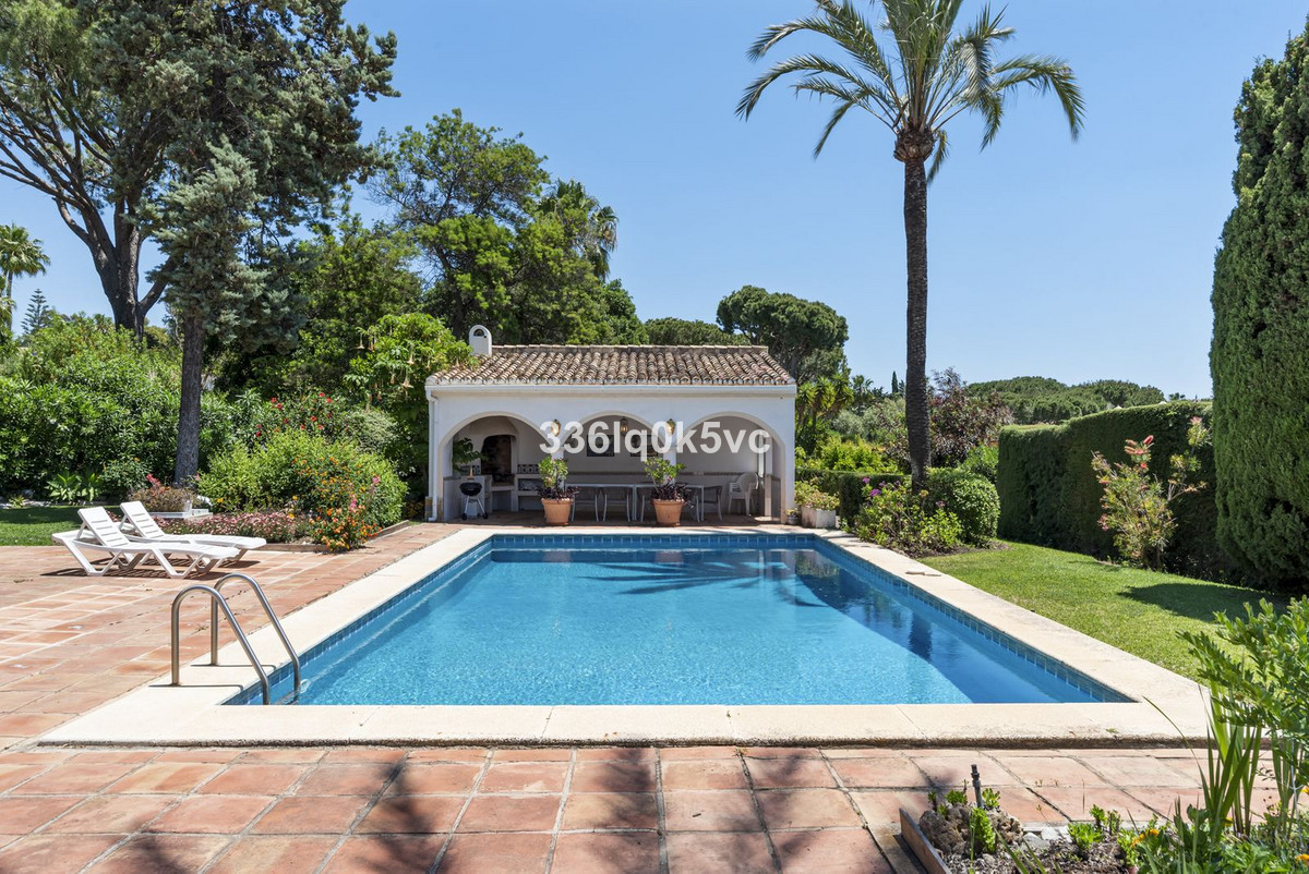 4 Bedroom Villa for Sale in Marbella — 6