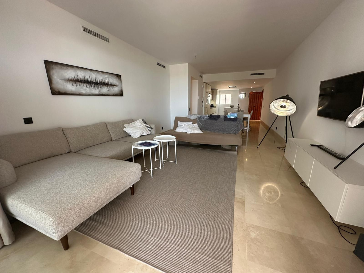 2 Bedroom Apartment for Sale in Nueva Andalucía — 2