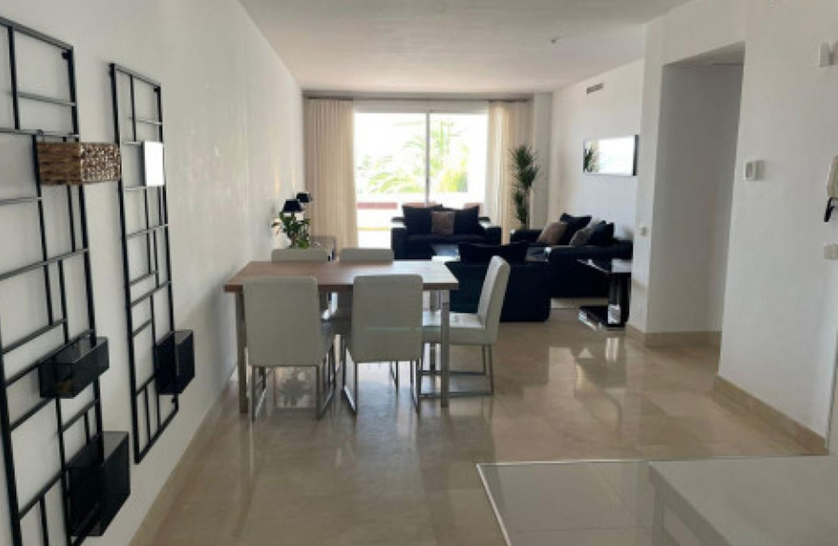 2 Bedroom Apartment for Sale in Nueva Andalucía — 9