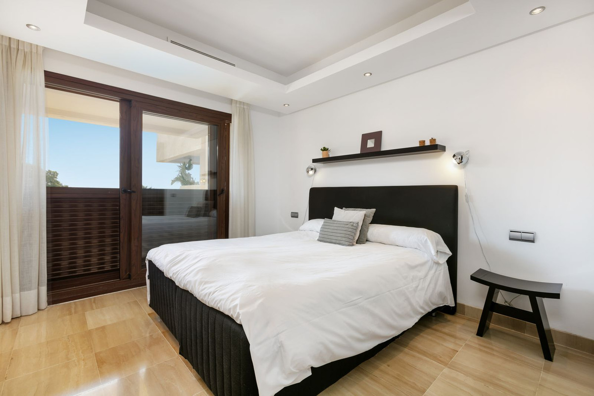 3 Bedroom Apartment for Sale in Estepona — 5