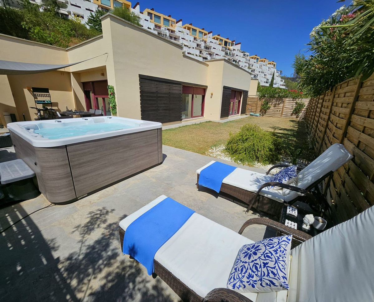 3 Bedroom Villa for Sale in Los Flamingos