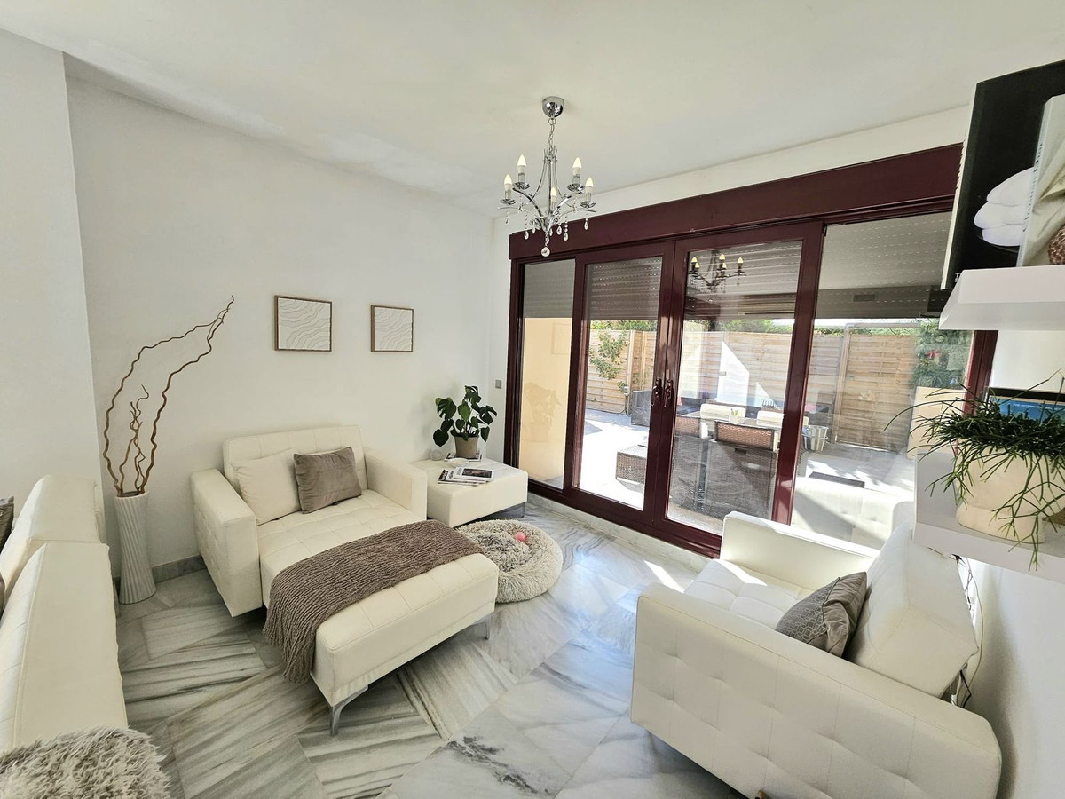 3 Bedroom Villa for Sale in Los Flamingos — view 11