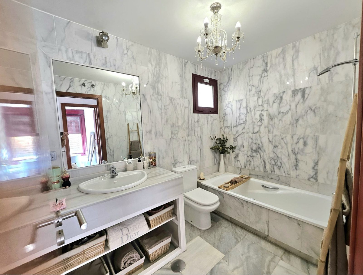 3 Bedroom Villa for Sale in Los Flamingos — view 13