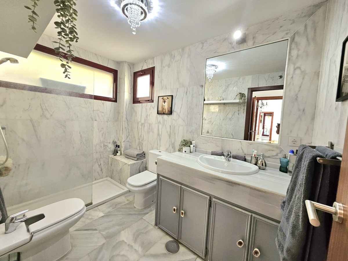 3 Bedroom Villa for Sale in Los Flamingos — view 15