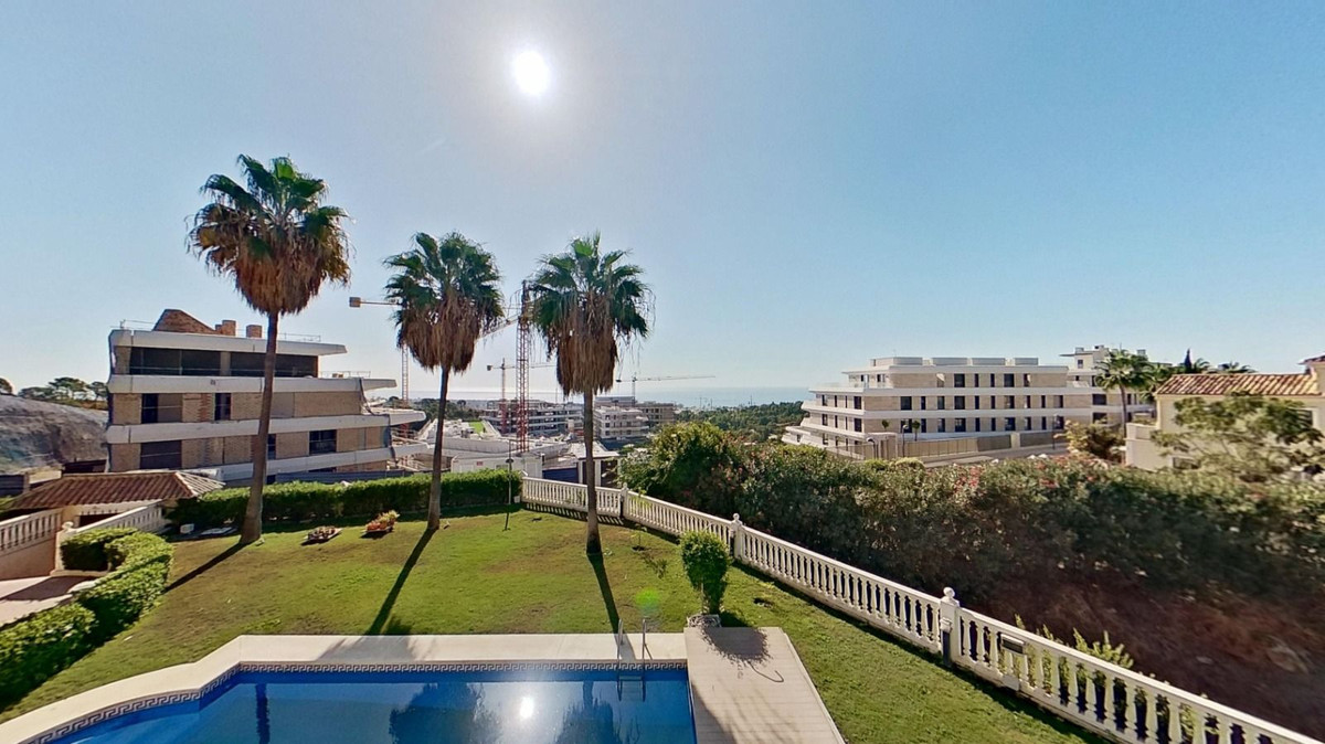 5 Bedroom Villa for Sale in Selwo — 6