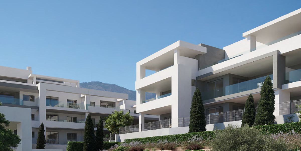 3 Bedroom Apartment for Sale in Selwo — 3