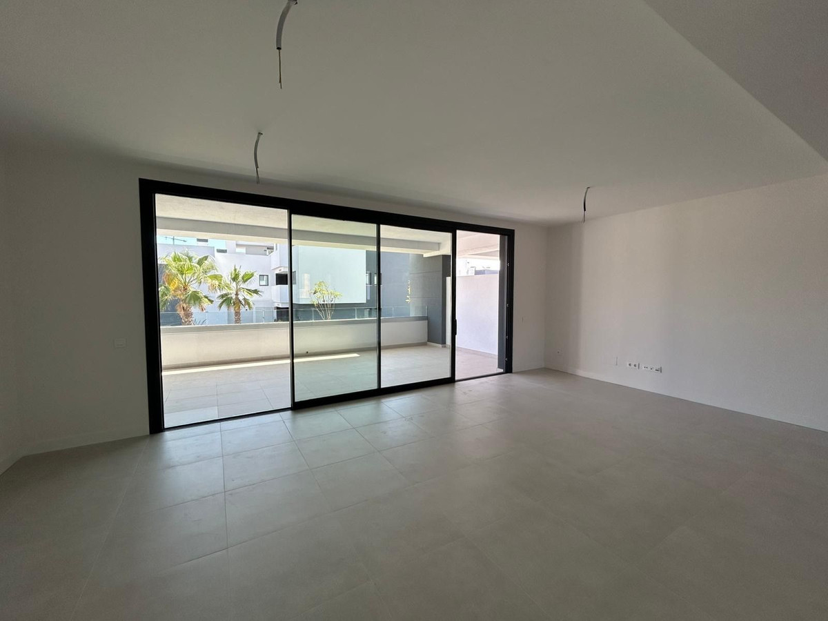 3 Bedroom Apartment for Sale in Selwo — 5