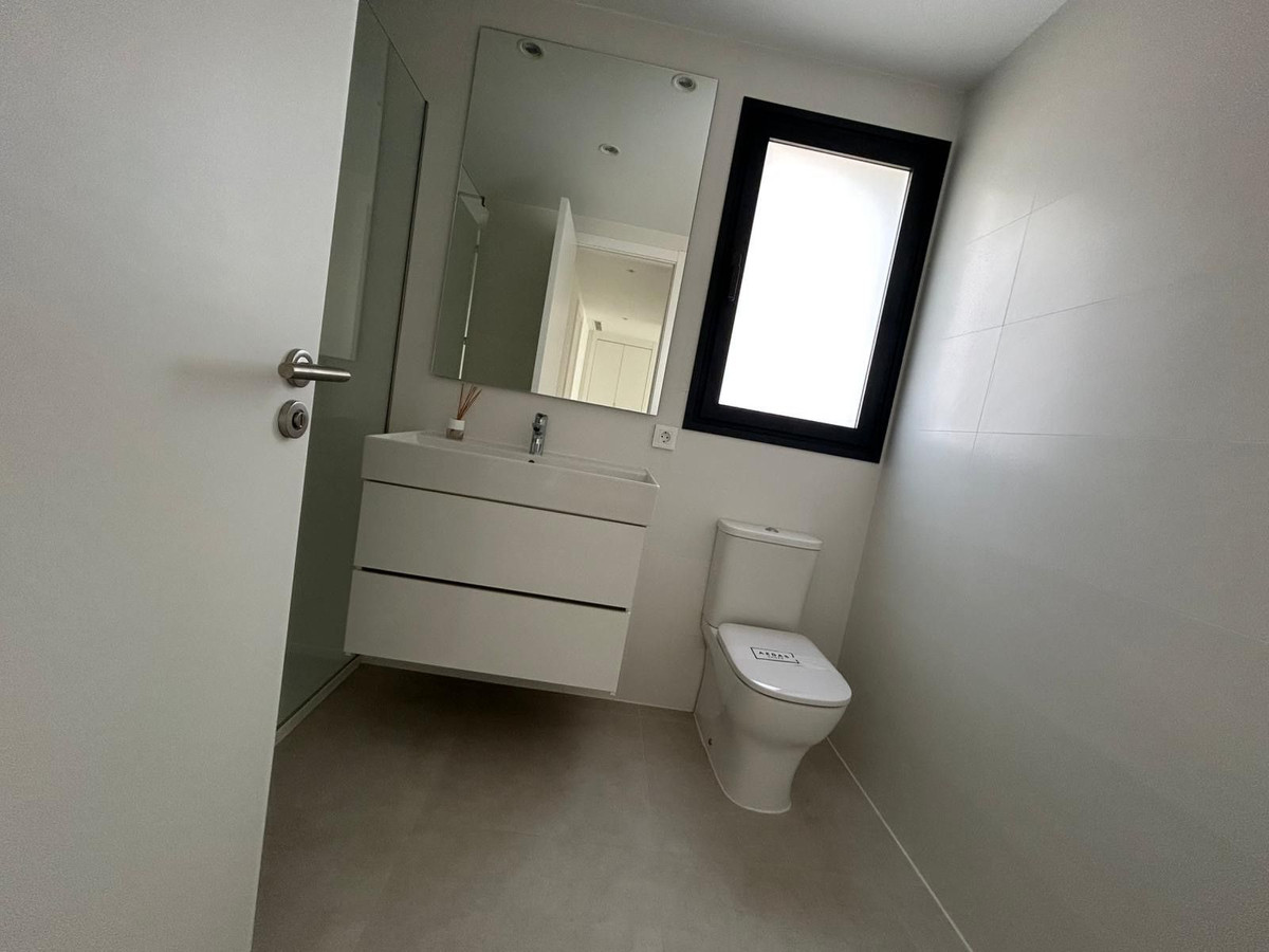 3 Bedroom Apartment for Sale in Selwo — 9