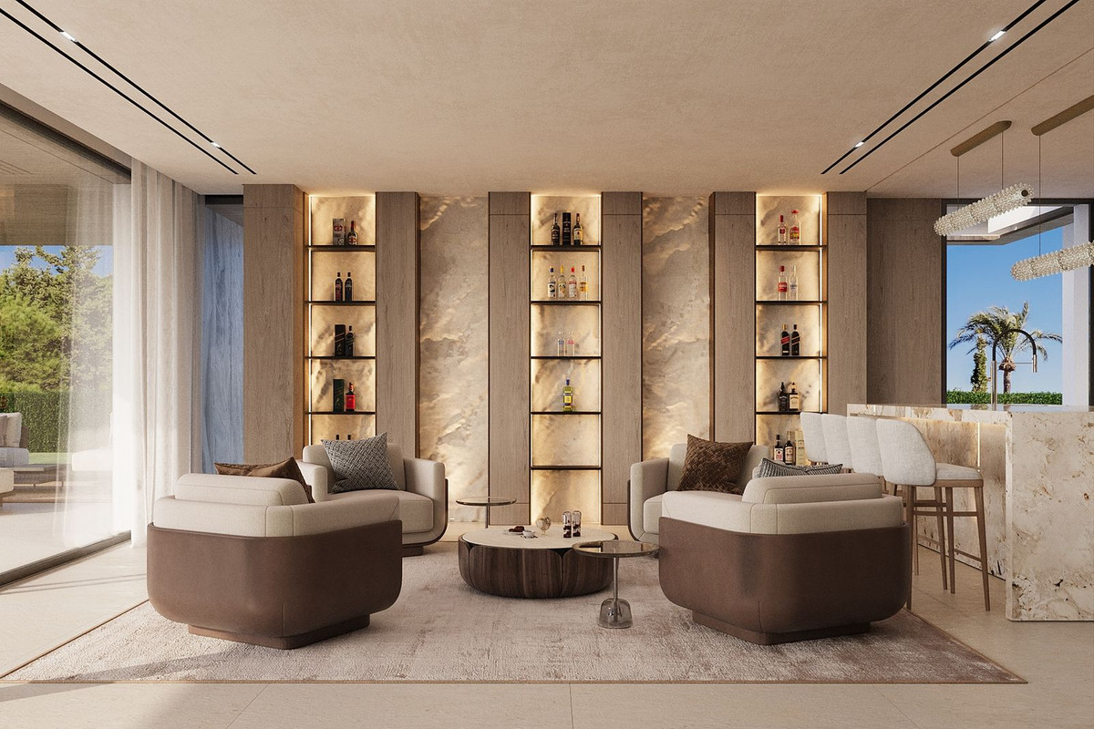 7 Bedroom Villa for Sale in Nueva Andalucía — 3