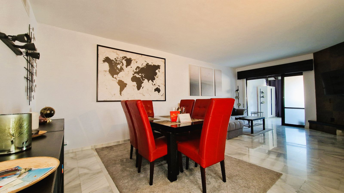 2 Bedroom Apartment for Sale in Puerto Banús