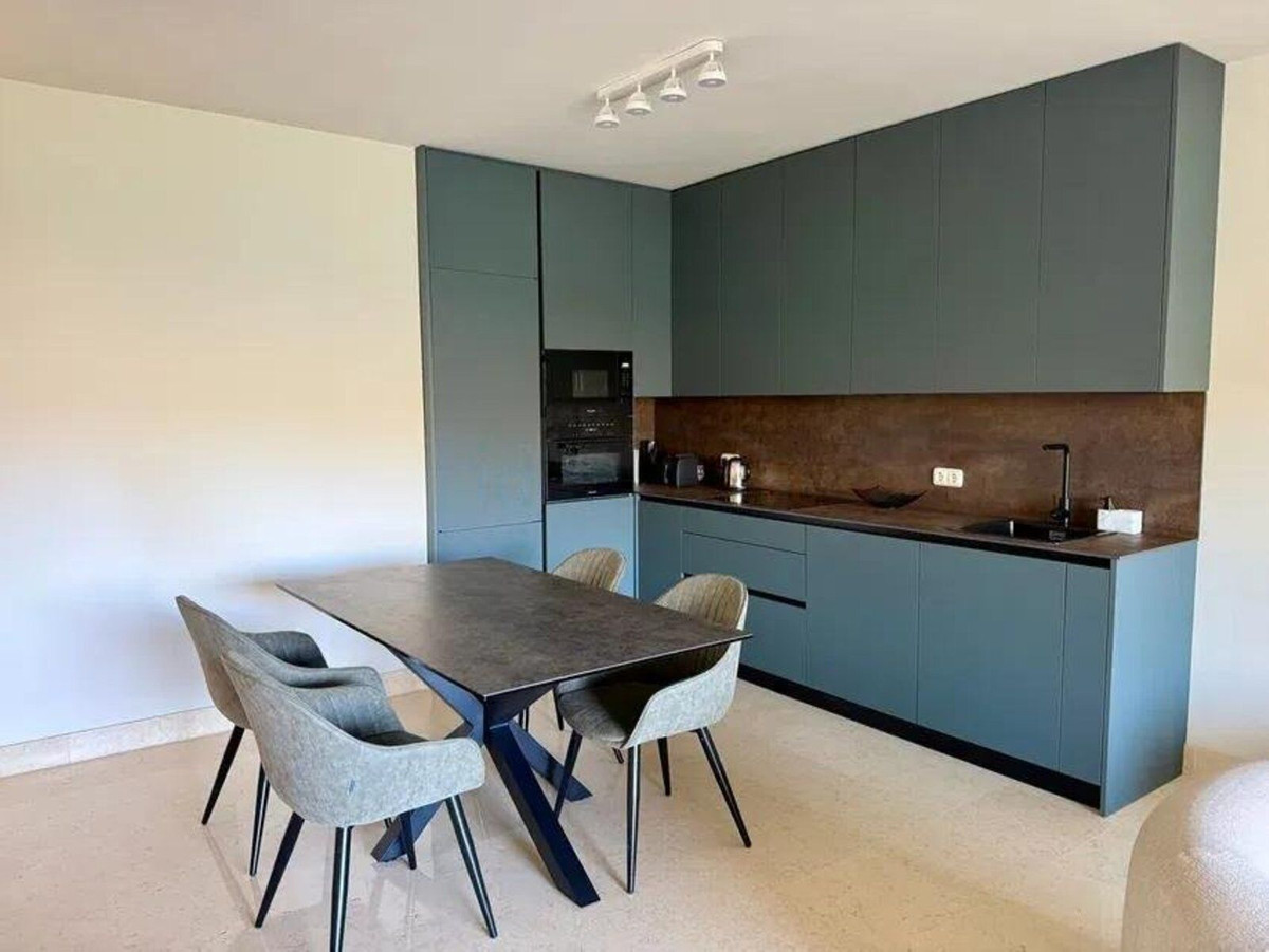 3 Bedroom Apartment for Sale in Benahavís — 3