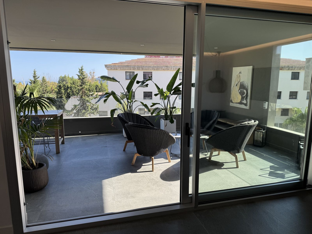 3 Bedroom Apartment for Sale in Nueva Andalucía — 8