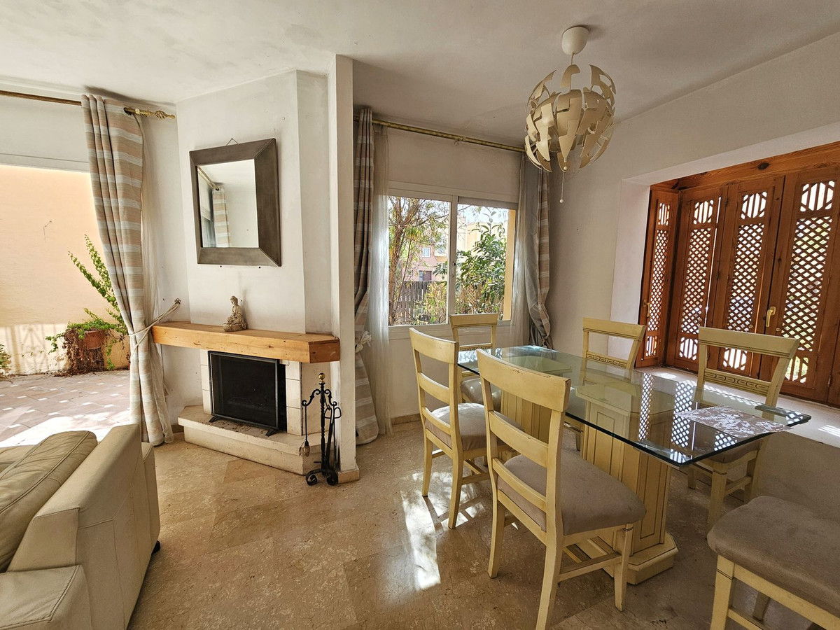 4 Bedroom Villa for Sale in Nueva Andalucía — 7