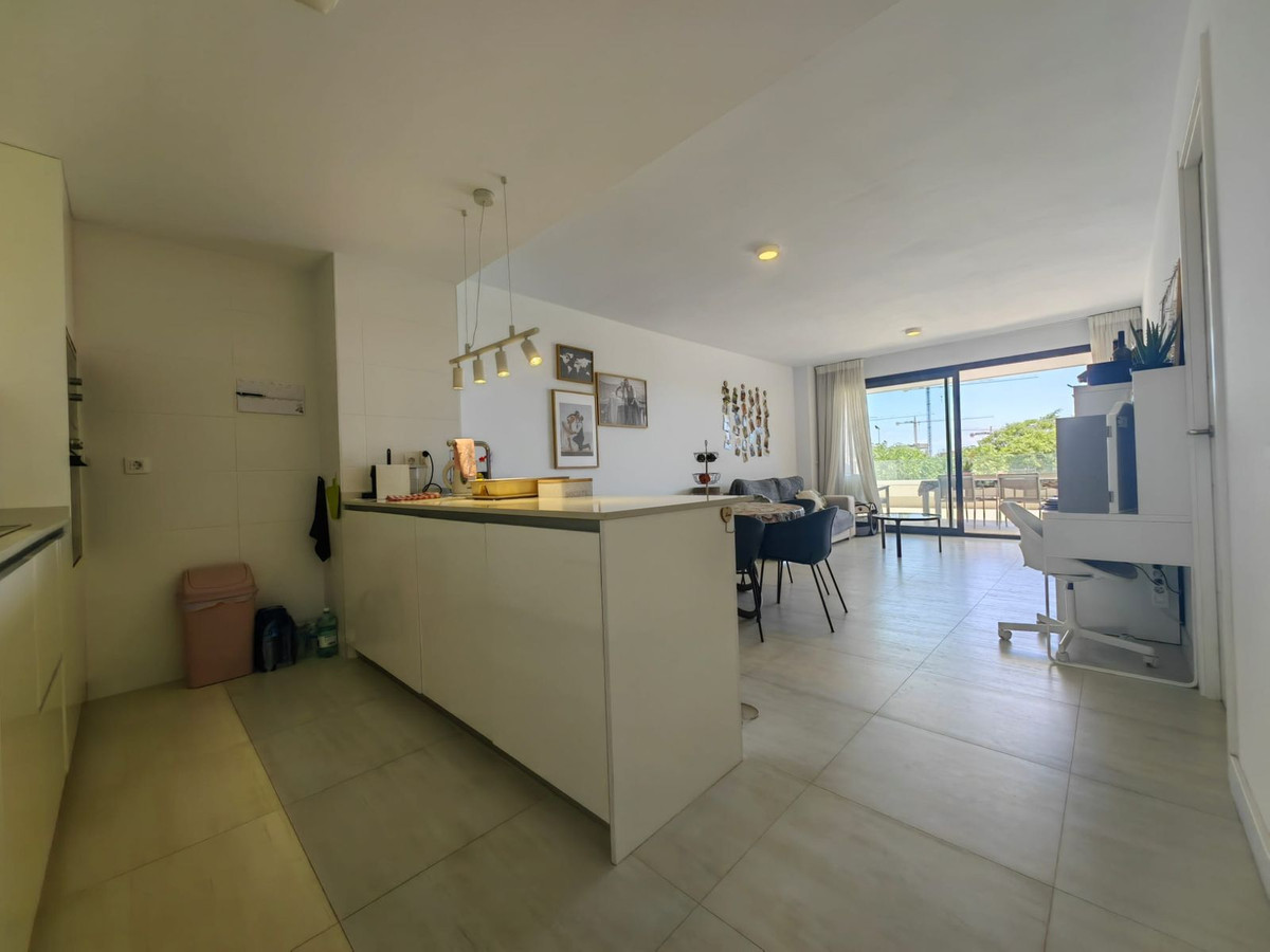 3 Bedroom Apartment for Sale in Estepona — 6