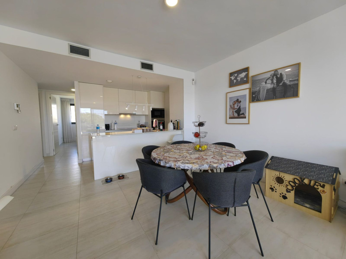 3 Bedroom Apartment for Sale in Estepona — 9