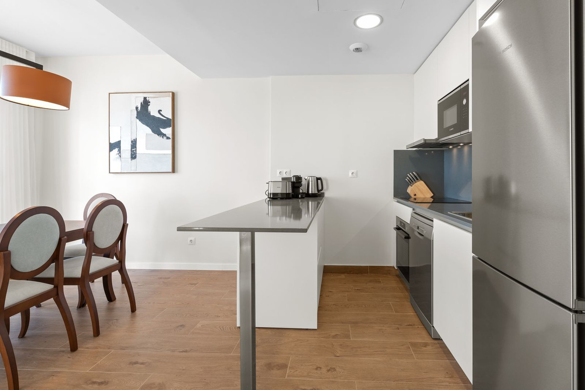 3 Bedroom Apartment for Sale in Estepona — 4