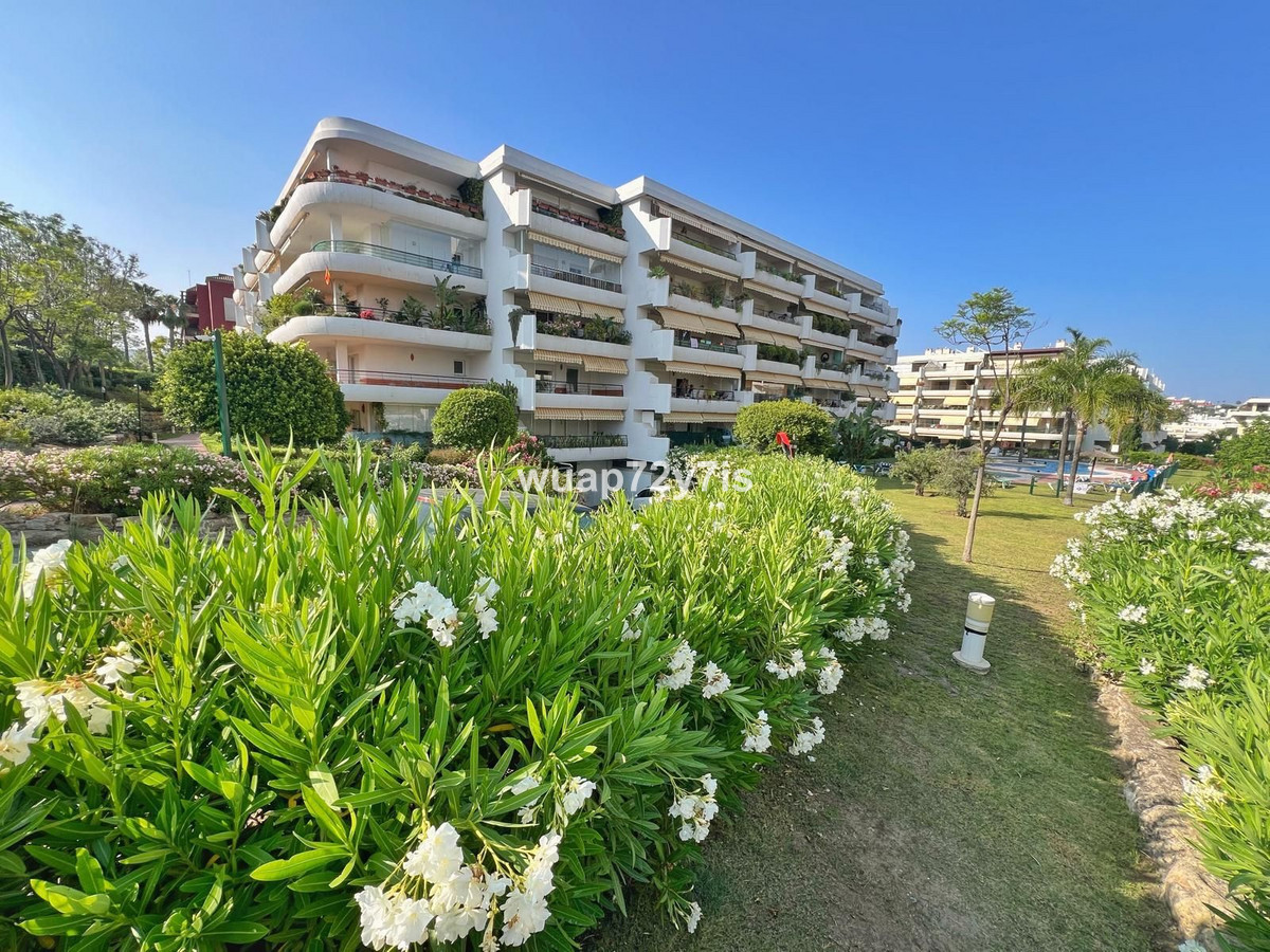 3 Bedroom Apartment for Sale in Guadalmina Alta