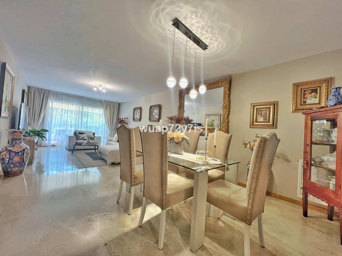 3 Bedroom Apartment for Sale in Guadalmina Alta — 2