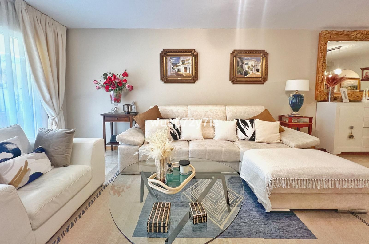 3 Bedroom Apartment for Sale in Guadalmina Alta — 4