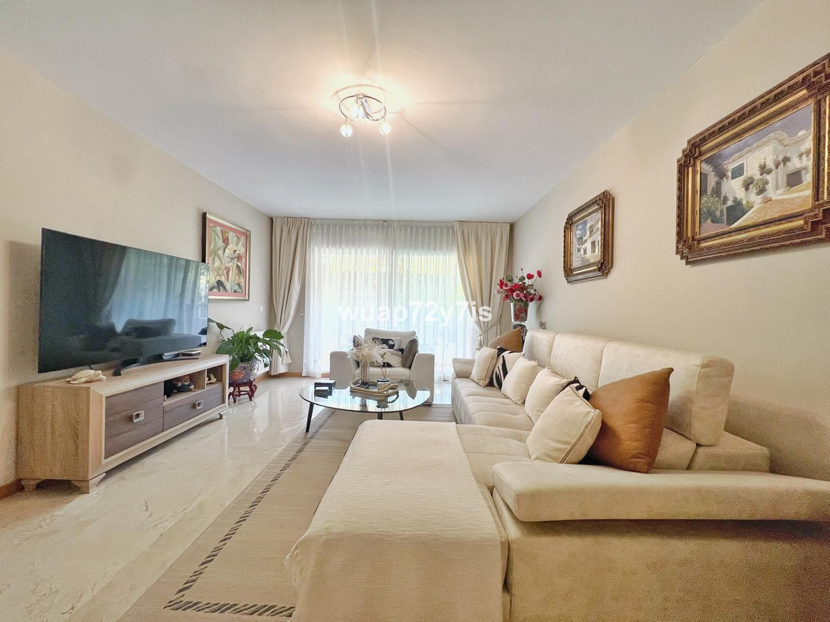 3 Bedroom Apartment for Sale in Guadalmina Alta — 5