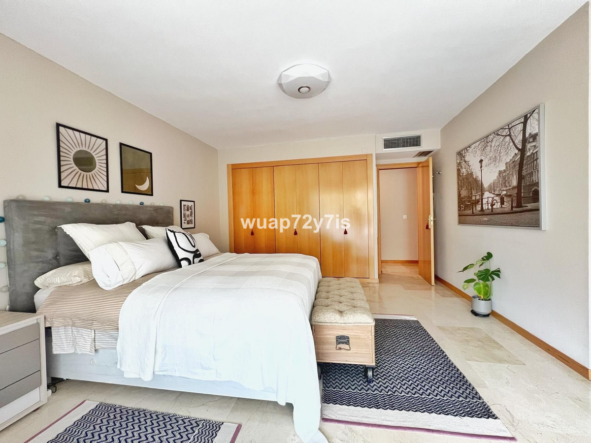 3 Bedroom Apartment for Sale in Guadalmina Alta — 9