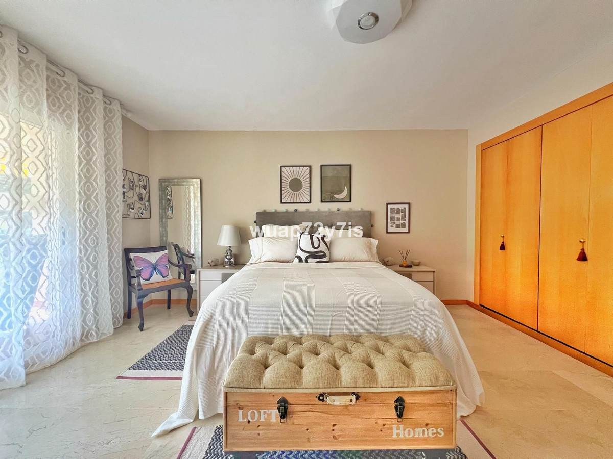 3 Bedroom Apartment for Sale in Guadalmina Alta — view 10