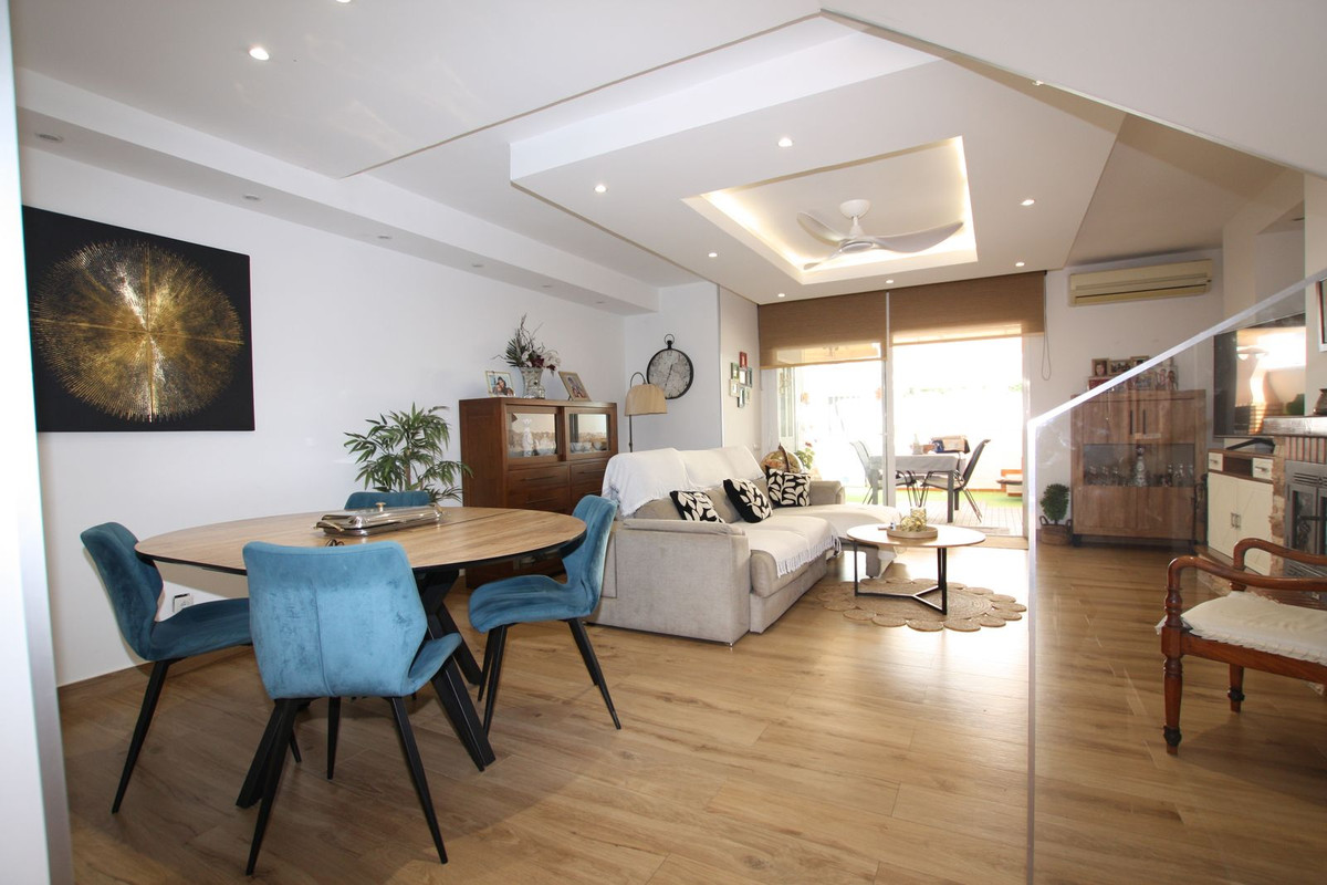 3 Bedroom Villa for Sale in Marbella — 4
