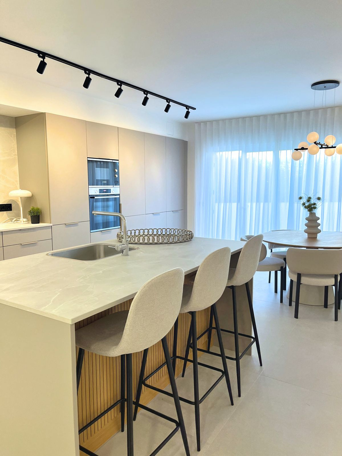 3 Bedroom Apartment for Sale in Nueva Andalucía — view 10