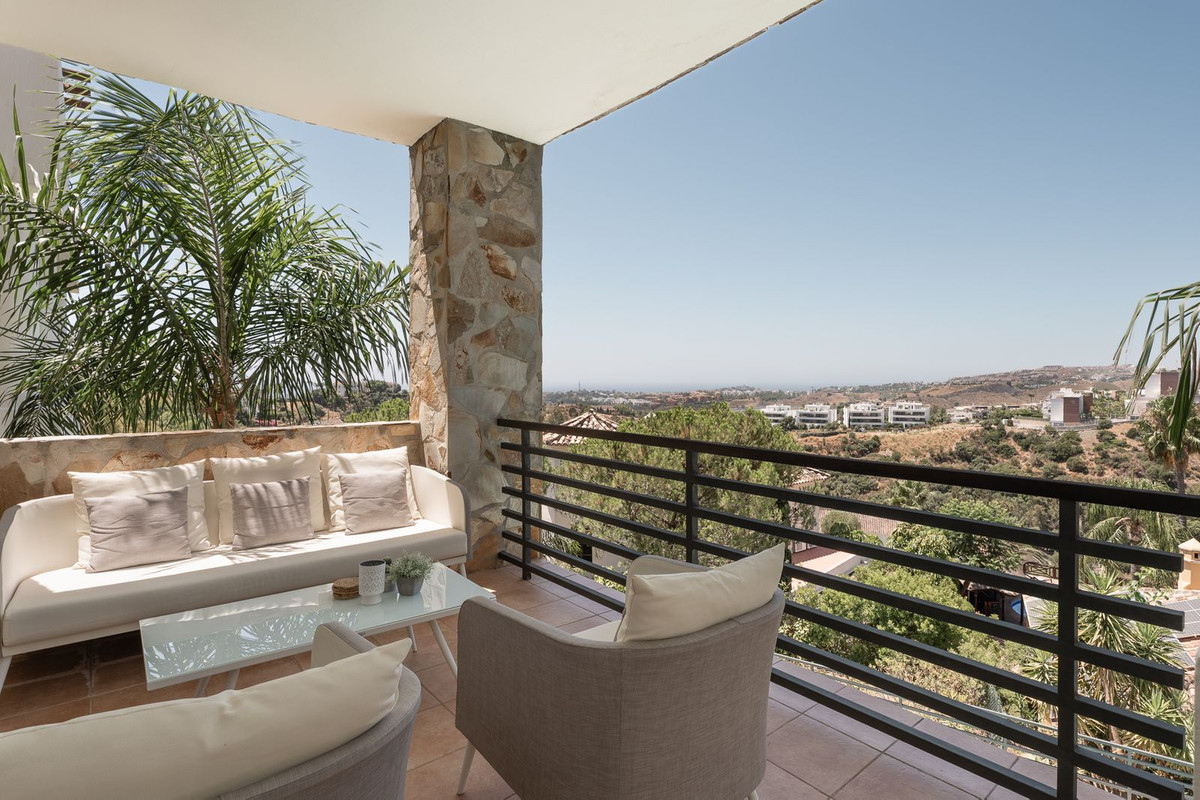 2 Bedroom Apartment for Sale in Los Almendros — 4