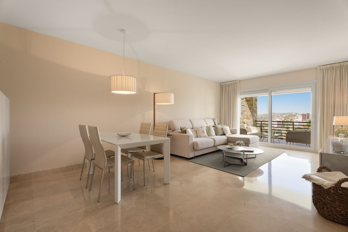 2 Bedroom Apartment for Sale in Los Almendros — 6