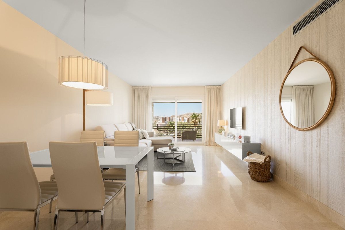 2 Bedroom Apartment for Sale in Los Almendros — 8