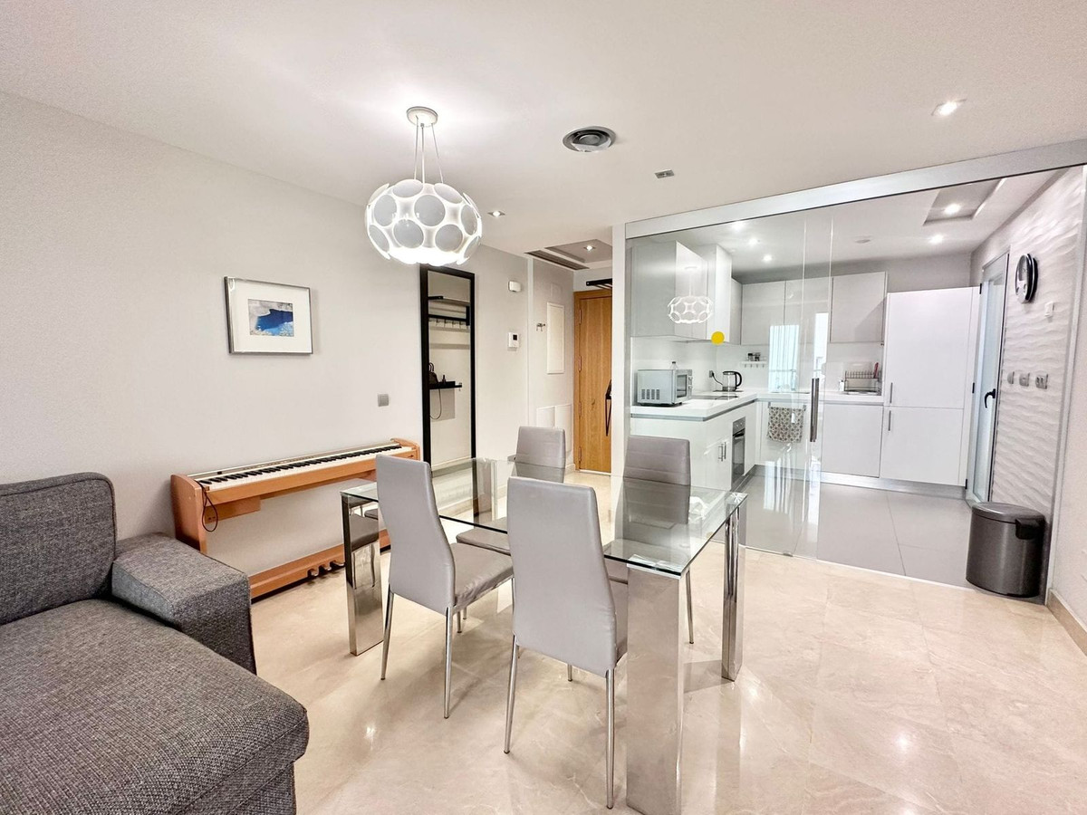 3 Bedroom Apartment for Sale in San Pedro de Alcántara — 3
