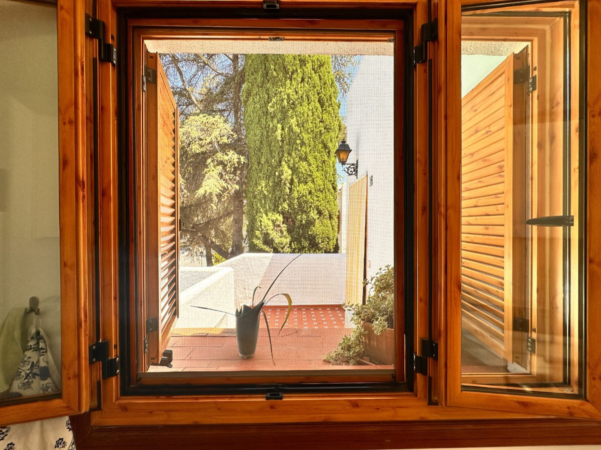 1 Bedroom Apartment for Sale in Nueva Andalucía — view 15