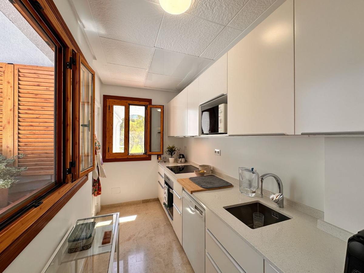 1 Bedroom Apartment for Sale in Nueva Andalucía — 7