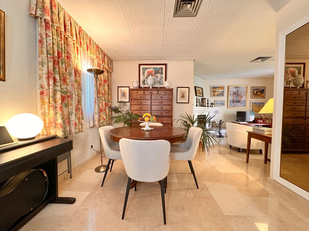 1 Bedroom Apartment for Sale in Nueva Andalucía — view 10