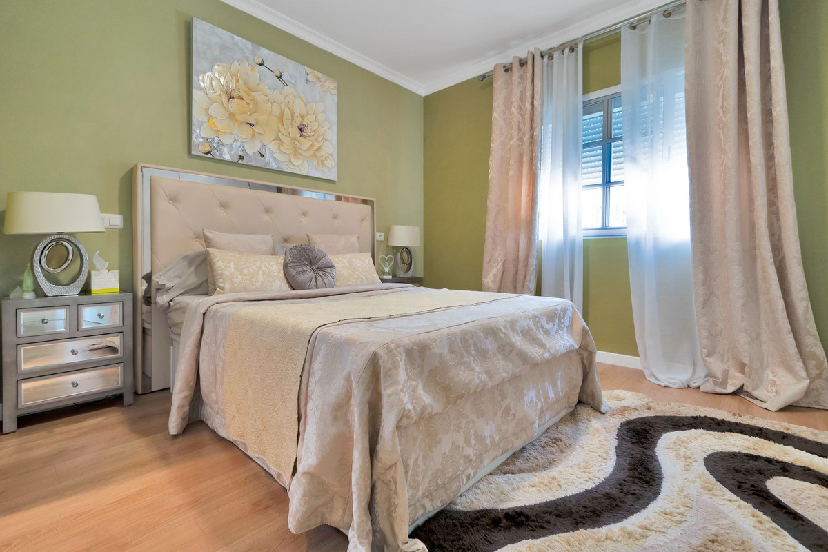 3 Bedroom Villa for Sale in Estepona — 6