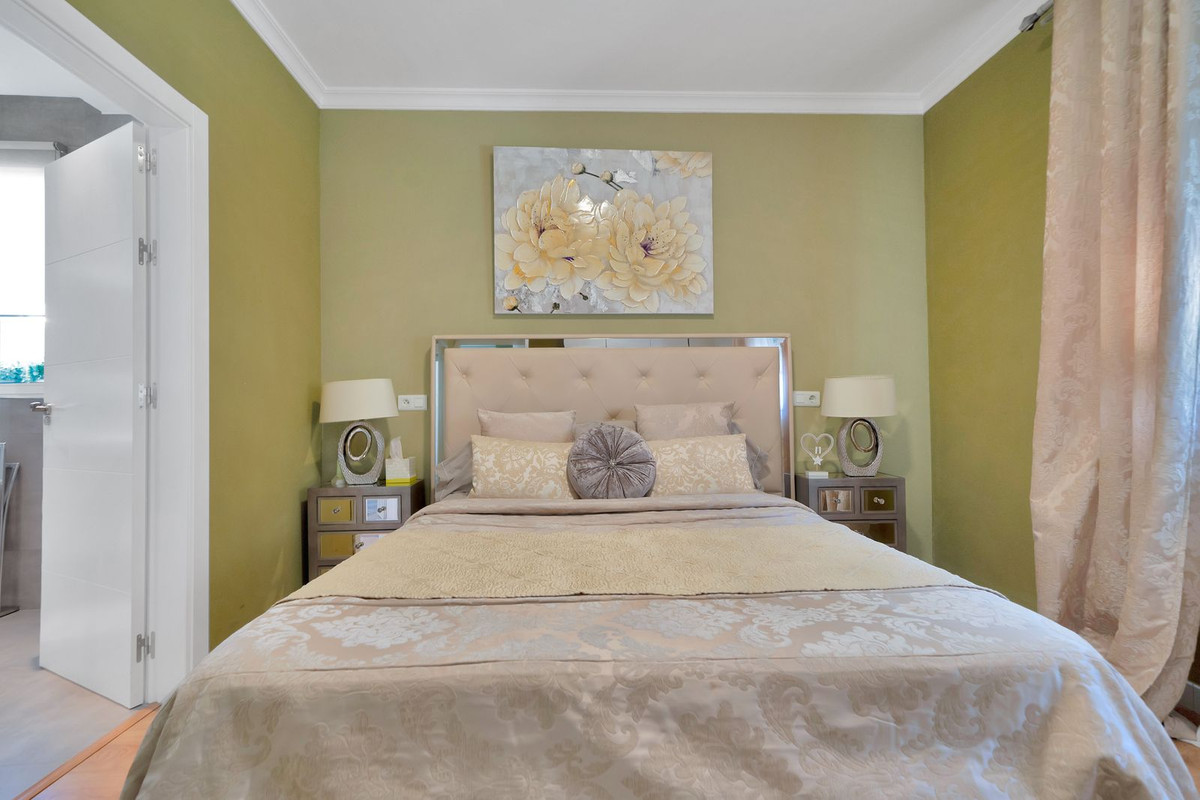 3 Bedroom Villa for Sale in Estepona — 7