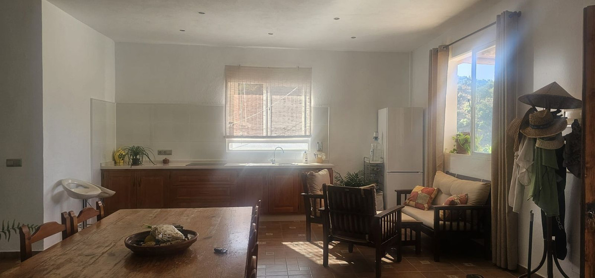 3 Bedroom Villa for Sale in Estepona — 5