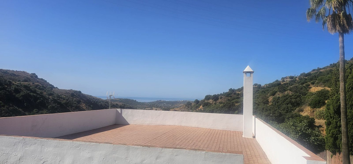 3 Bedroom Villa for Sale in Estepona — view 10