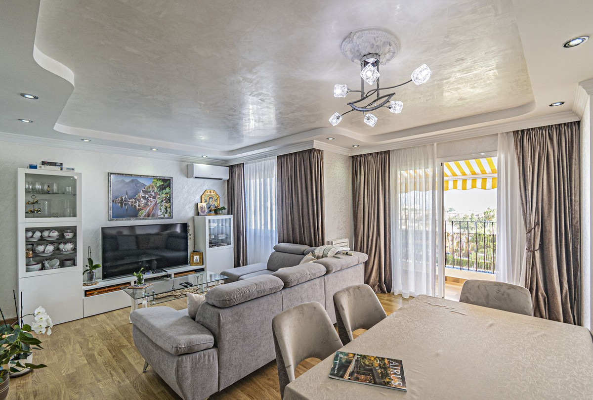 2 Bedroom Apartment for Sale in Diana Park — 2