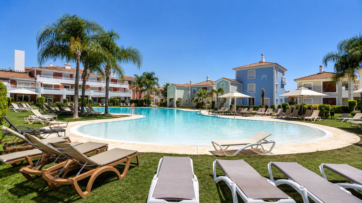 2 Bedroom Apartment for Sale in El Paraiso — 2