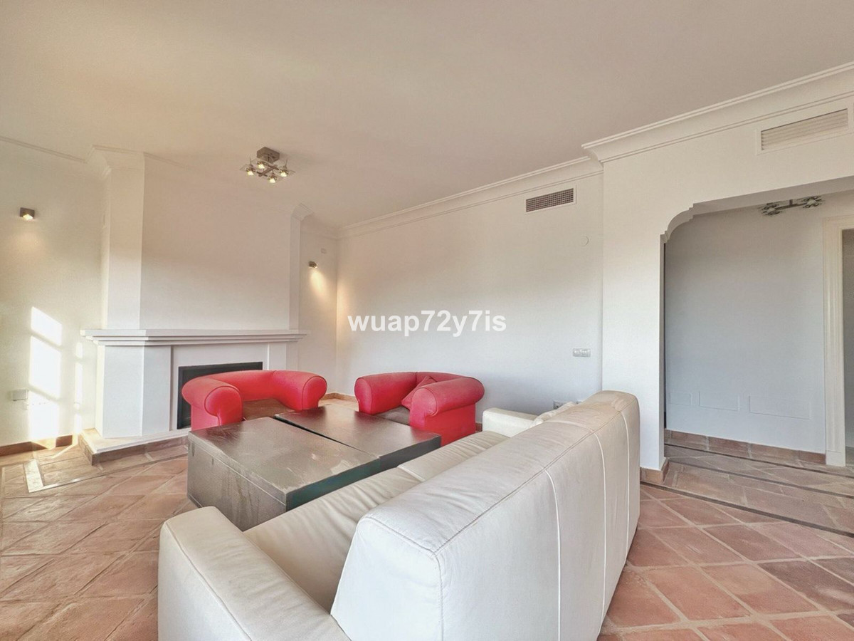 3 Bedroom Villa for Sale in Benahavís — view 10